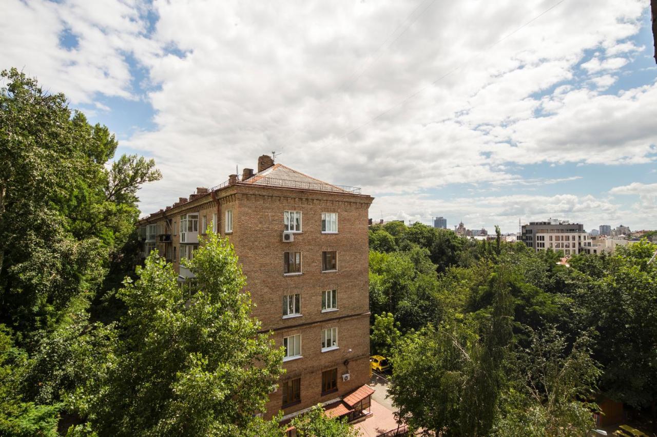 Dayflat Apartments On Mykhailivs'Ka Киев Экстерьер фото
