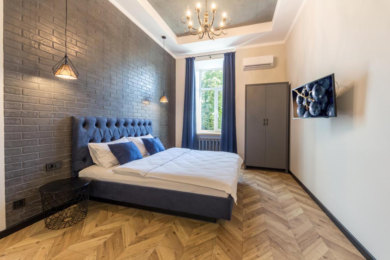 Dayflat Apartments On Mykhailivs'Ka Киев Экстерьер фото